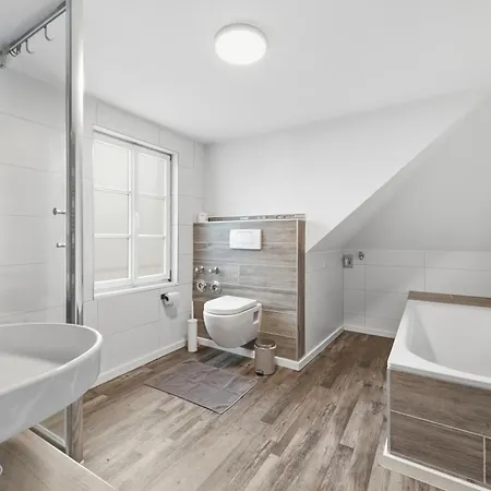 Backhome - Maisionette - 120qm - Fantastische Schlosslage - Smarttv - Waschmaschine - Netflix - 24h Checkin- 4 公寓